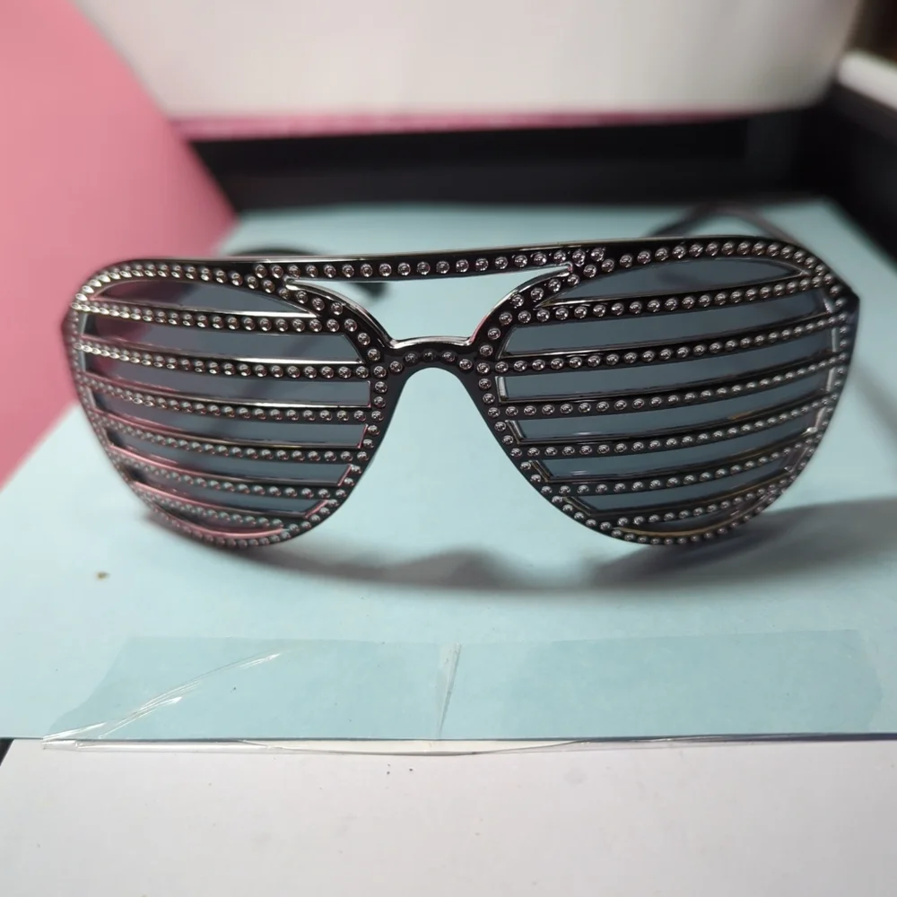 Vintage 80'/90's Vent Frame Beach Sun Eyewear UV400 Never Been Worn Black/Sil